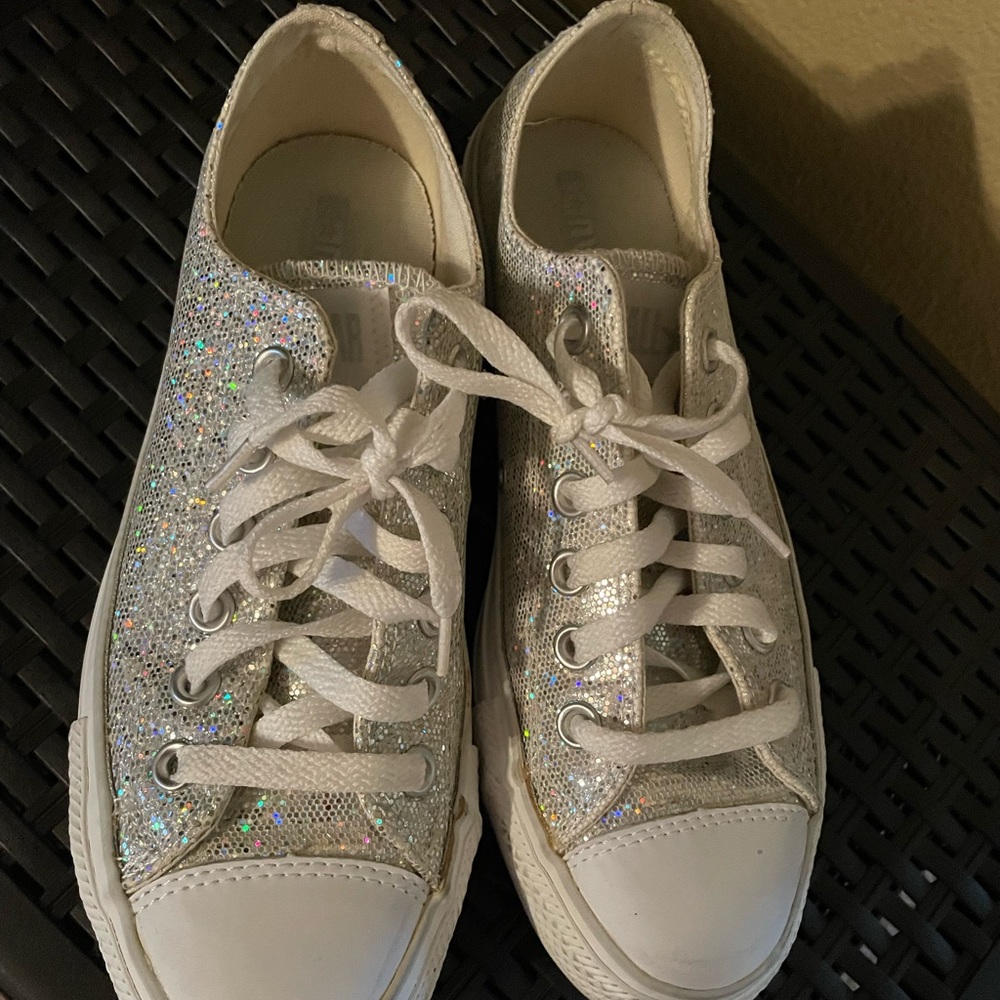 Silver sparkle Converse. Mens 5 Womens 7
